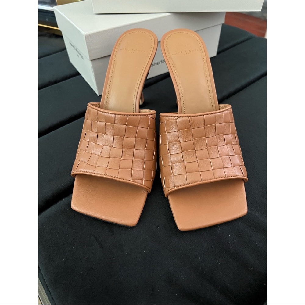 Marc Fisher LTD Dara Slides/heel in Cognac leather - Womens size 8.5